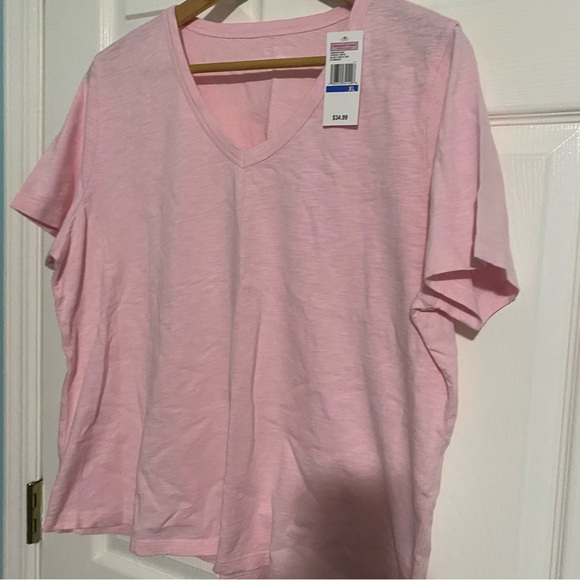 Womans Vineyard Vines Light Pink V-Neck Tee NWT - Picture 3 of 7